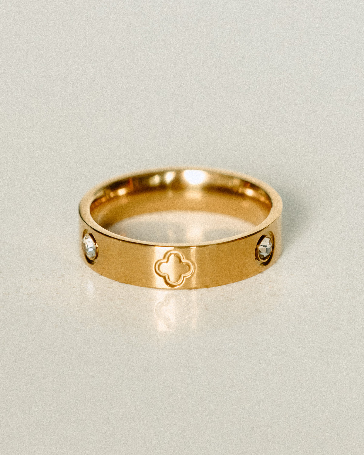 Band Clover Ring