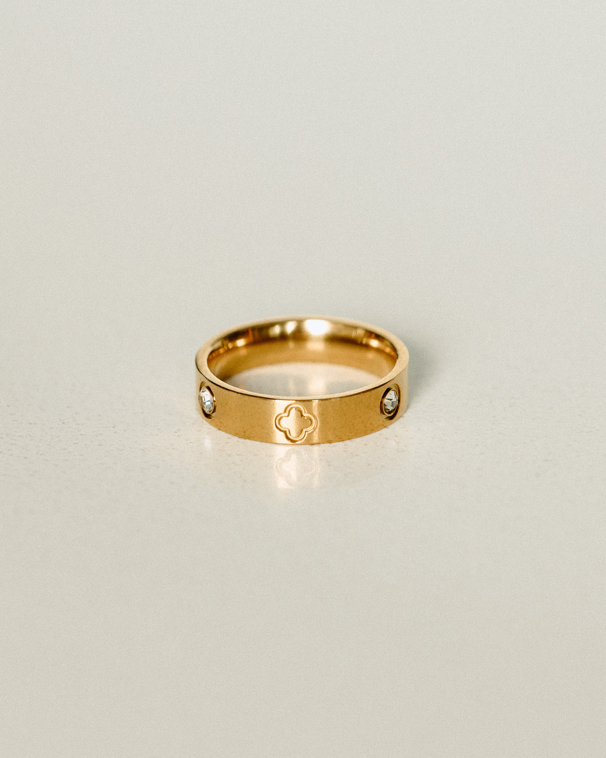 Band Clover Ring